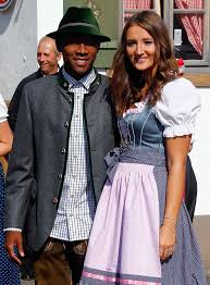 Trouvez la photo de stock éditoriale de david alaba freundin shalimar heppner et bien d'autres dans la collection de photographies éditoriales shutterstock. Nach Schutzenfest Zur Wiesn Vorarlberger Nachrichten Vn At