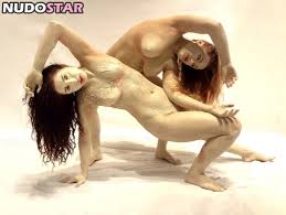 Sarah Bird Nude Leaks Photo 4 - NudoStar