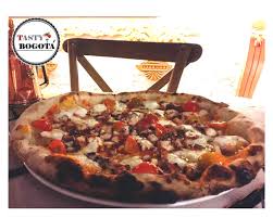 la diva pizza de pulpo pulpo pizza pizzeria