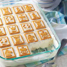 Paula deen's banana pudding takes a detour from the traditional banana pudding recipe with the addition of 8 ounces of cream cheese. Not Yo Mama S Banana Pudding Paula Deen Magazine