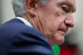 Former Apple general counsel settles backdating charges