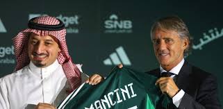 Mancini e la fuga da 25 milioni verso l'Arabia: è l'uomo giusto nonostante lo sgarbo alla Nazionale? VOTA