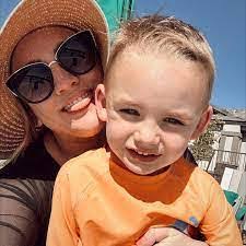 Latisha Oakes's Instagram, Twitter & Facebook