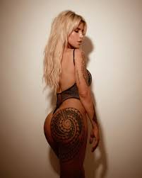 Florencia Pena - Free nude pics, galleries & more at Babepedia