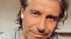 Posteriormente, publicó una nueva fotografía. Que Guapito Desde Chiquitito Fernando Solabarrieta Impacto A Sus Seguidores Compartiendo Fotografia De Hace 20 Anos Atras En Cancha