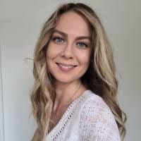 Linda Callan's Instagram, Twitter & Facebook