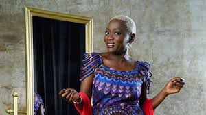 Soll spätestens im februar 2021 wieder let's tatsächlich soll zumindest die erste kandidatin eine echte überraschung sein: Endlich Das Sind Die Looks Der 14 Let S Dance Stars Promiflash De