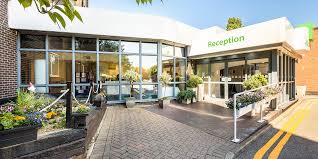 Find an intimate, cozy inn for a weekend getaway or romantic getaway; Hotel With Swimming Pool Holiday Inn Portsmouth