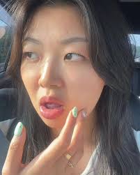 Please describe your hometown by comparing it to any Planet real or  imaginary