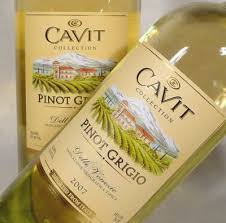 Cavit Pinot Grigio Presente Con Alnova Wine And Liquor Pinot Grigio Wine Pinot Grigio