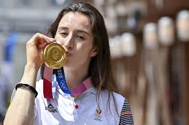 Medaille d'or du meilleur boudin blanc à ransart en belgique. Q00hn3xzvalsim