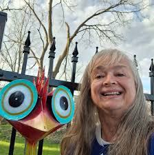 ☀️🍸Happy Summer Friends! It's officially time for bikinis&martinis!!  👙🍸What will be your official drink of the summer?🍹🥂🍻🍸🍉🫐🍍🥥