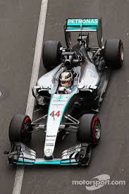 Lewis Hamilton Mercedes Amg F1 W06 Formula 1 Photos Main Gallery Motorsport Com Formula 1 Car Formula 1 Indy Cars