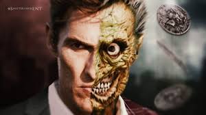 The dark knight fala sobre o caos, mas é dirigido por um diretor tão sistemático que esse caos está meticulosamente definido em 50%. The Batman Veja Como Matthew Mcconaughey Ficaria No Visual Do Duas Caras Cinepop
