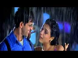 Idhar Chala Main Udhar Chala Lyrics Koi Mil Gaya 2003 Alka Yagnik Udit Narayan Lyricsbogie Tum itne bhole ho kis liye tum itni aachi ho is liye kyon achchi ho yeh jane kahan main kidhar chali arre phisal gayi le tere sang ho chali idhar chala main udhar chala jane kahan main kidhar chala idhar chala. idhar chala main udhar chala lyrics