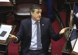 Zoom permite anexar una foto como fondo de pantalla. Que Dijo Bullrich Del Papelon En La Sesion Virtual Noticias Cadena 3 Argentina