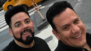 Silvestre y Carlos Bloom reaccionan a la unión