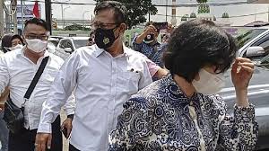 Resolution dalam babak ketiga, konfrontasi finalnya terjadi. Babak Baru Drama Anak Akidi Tio Bantah Ngutang Ke Dokter