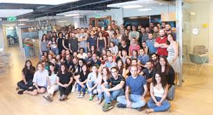 בריאיון לגלובס אומרים מן וזיגמן לאחר ההנפקה המוצלחת כי ההרגשה נהדרת, מאוד מרגש. Monday Com Start Up Nation Finder