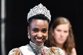 It is one of the most watched pageants in the world with estimated audience. Zozibini Tunzi Sudafrikanerin Ist Neue Miss Universe Gala De