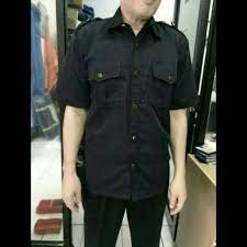 Pria yang memakai model baju batik pria lengan panjang akan dengan mudah melihatkan sisi maskulin yang dipunyainya sekaligus mampu menarik apabila tidak ditemukan model batik pria lengan panjang slim fit, adanya batikpria lengan panjang model reguler, maka dapat diakali dengan. Kemeja Setelan Safari Kemeja Pria Kemeja Lengan Pendek Kemeja Security Murah Baju Seragam Shopee Indonesia