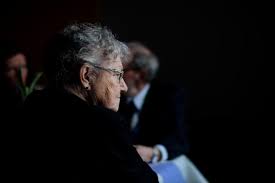 Pensia pentru limita de varsta. Credite Pentru Pensionari De Boala Cu Pensii Mici In 2021