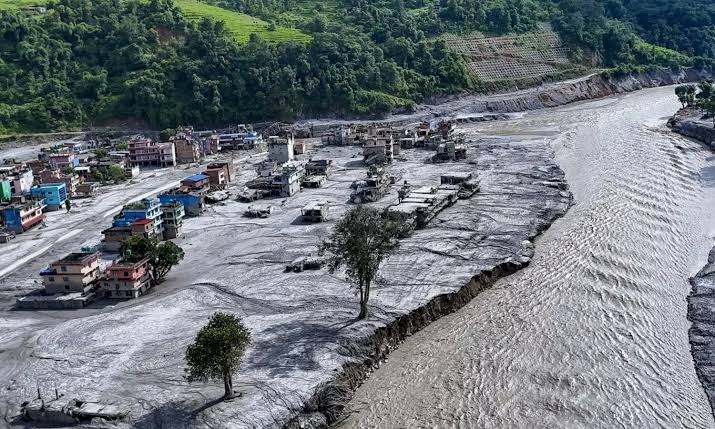 Ice-rock mass travelled at 167 kmph to Rasuwagadhi and 73 kmph to Betrabati