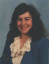 Anna Whitfield's Instagram, Twitter & Facebook