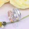 Cincin tunangan emas ini begitu mewah begitu melingkar di jari pasanganmu. Https Encrypted Tbn0 Gstatic Com Images Q Tbn And9gct2cwt9my67qpndtp6gcncsznvgtbq8e0 N5 Romqtjfca4d5um Usqp Cau