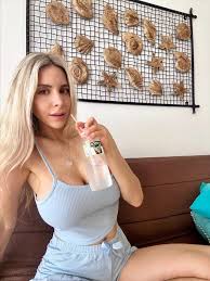 Celine (@celine.flord) • Threads, Say more