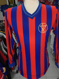 It's clean, modern, and has such an amazing community feel. Vasas Sc Home Football Shirt 1967