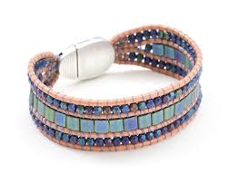 Fixez ensuite le tout avec une épingle à nourrice à un coussin ou. Bracelet Wrap Paon Etiquete Fermoir Pour Bracelet A Faire Soi Meme Perles Corner