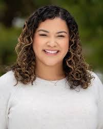 Karina Servin's Instagram, Twitter & Facebook