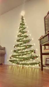 125 Extra Cozy Apartment Decorating Ideas With Images Wall Christmas Tree Easy Christmas Decorations Christmas Wall Decor