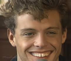 @Luis Miguel ✨👑🎙️ Año 1990, respondía sobre su gusto por las mujeres.  #idoloporsiempre #luismiguel #luismigueltour2023 #luismiguelfans  #conferenciadeprensa #ruedadeprensa #mujeres #reysol #solemio ...