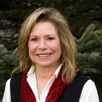 Lynne Cantrell's Instagram, Twitter & Facebook