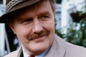 Richard Roat dies: Friends and Seinfeld actor was 89