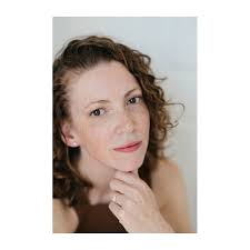 Hi, I'm Heather, the face behind Heather Co. and I'm a documentary family  photographer and filmmaker. I've been a photographer for 15 years and  started my journey in the wedding industry where