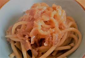 Scritto il 15 dicembre 201224 agosto 2014. Bigoli In Salsa Anchovies And Onions Pasta Sauce From Veneto Mypinchofitaly Co Uk