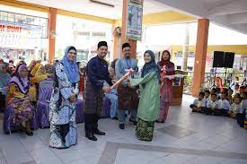 Pada 2009, sekolah kebangsaan batu berendam 2 memiliki 656 pelajar lelaki dan 587 pelajar perempuan. Sk Batu Berendam 2 Home Facebook