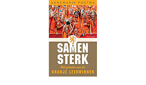 Pinpng.com collects million of free transparent png images, cliparts and icons. Samen Sterk Het Geheim Van De Oranje Leeuwinnen Amazon De Postma Annemarie Fremdsprachige Bucher