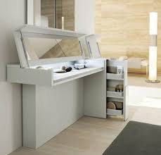 Jolie Coiffeuse Avec Miroir 40 Idees Pour Choisir La Meilleure Coiffeuse Moderne Coiffeuse Meuble Moderne Amenagement Chambre A Coucher