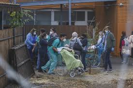 San borja arriarán importante incendio obliga a evacuar uno de los hospitales más grandes de un incendio de gran magnitud se registra este sábado por la mañana en el hospital san borja arriarán. 7s4tguxallwi0m