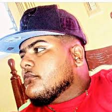 Imágen de Yordin, el atracador que fue ultimado el día de hoy alrededor de  las 5:20 p.m. en la calle Proyecto, Reparto Peralta en Santiago de los  Caballeros. Yordin residía en Arroyo