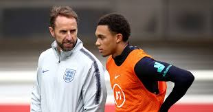 De kwalificatie verliep voor engeland vrij soepel aangezien het team met een zes punten voorsprong. Engeland Neemt Liefst Vier Rechtsbacks Mee Naar Ek Geen Lingard In Selectie Ek Voetbal Hln Be
