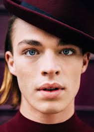 TOM PIKE. Carmen Duran Model Agency