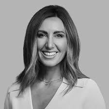 Liz Lyons's Instagram, Twitter & Facebook