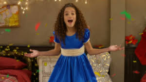 Chien noël et le père noël décident de partir à new york pour y faire perdurer l'esprit de noël qui est en train de sérieusement disparaître. La Mission De Chien Noel Chronique Disney Critique Du Film