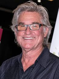 Today, American actor **KURT RUSSELL**, 74 years old, celebrates his  birthday. 👏🎂🍾🎁