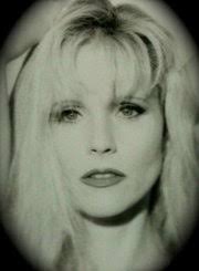 Interview: Melanie Kinnaman (Pam Roberts, A New Beginning)